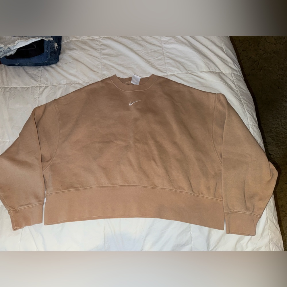 Nike Tan Sweatshirt